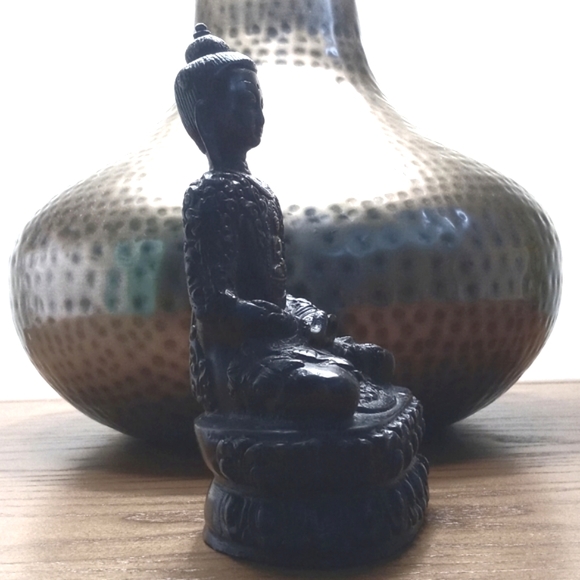 Bronze and Brass Sitting Buddha on a Lotus Flower Sculpture Figurine - Picture 12 of 16